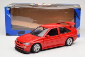 Ford Escort Mk5 RS Cosworth Vermelho UT Models 1:18 180082102 Metal - imagem 8 de 8