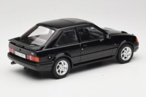 Ford Escort Mk4 RS Turbo S2 Preto MCG 1:18 MCG18546 Metal - imagem 2 de 6