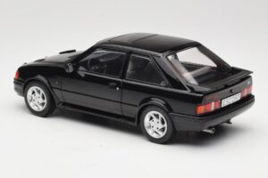 Ford Escort Mk4 RS Turbo S2 Preto MCG 1:18 MCG18546 Metal - imagem 5 de 6