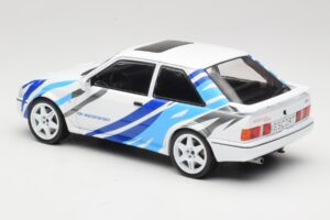Ford Escort Mk4 RS Turbo S2 Branco Com Decoração MCG 1:18 MCG18547R Metal - imagem 5 de 6