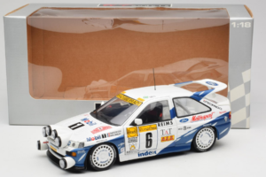 Ford Escort RS Cosworth Mobil 1 #6 F. Delecour / D. Grataloup Rally Monte Carlo Night Version Winner 1994 UT Models 1:18 3945 - imagem 8 de 8