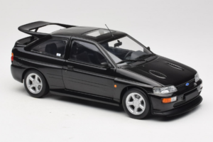 Ford Escort RS Cosworth Black Metallic Minichamps 1:18 150089020 Metal - imagem 6 de 8