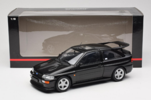 Ford Escort RS Cosworth Black Metallic Minichamps 1:18 150089020 Metal - imagem 8 de 8