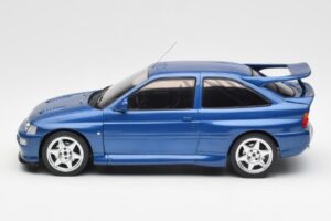 Ford Escort RS Cosworth Azul IXO 1:18 18CMC180 Metal - imagem 3 de 6