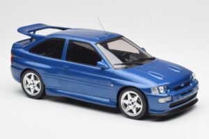 Ford Escort RS Cosworth Azul IXO 1:18 18CMC180 Metal - imagem 4 de 6