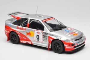 Ford Escort RS Cosworth #9 A. Vatanen Rally Acropolis 1994 IXO 1:18 18RMC108 Metal - imagem 4 de 6