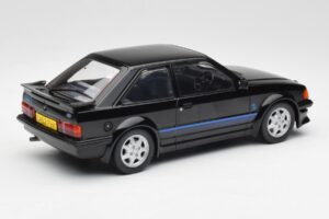 Ford Escort RS Turbo Carro Particular da Princesa Diana Preto MCG 1:18 MCG18420 Metal - imagem 2 de 6
