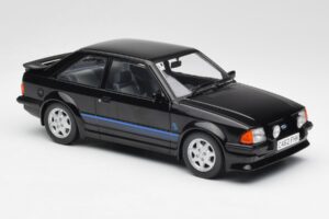 Ford Escort RS Turbo Carro Particular da Princesa Diana Preto MCG 1:18 MCG18420 Metal - imagem 4 de 6