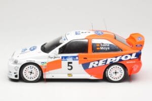 Ford Escort WRC #5 C. Sainz / L. Moya Winner Acropolis Rally 1997 IXO 1:18 18RMC172A Metal - imagem 3 de 6