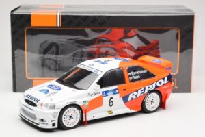 Ford Escort WRC #6 A. Schwarz / M. Giraudet Acropolis Rally 1997 IXO 1:18 18RMC172B Metal - imagem 6 de 6