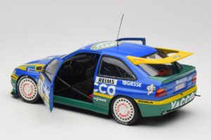 Ford Escort #3 Yacco L. Bernardini / B. Occelli Rally Monte Carlo Winners 1996 UT Models 1:18 180968203-R1 Metal - imagem 5 de 8