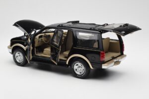 Ford Expedition Eddie Bauer Preto UT Models 1:18 22710 Metal - imagem 4 de 7