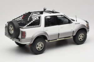 Ford Expedition Himalaya White AUTOart 1:18 72781 Metal - imagem 3 de 8