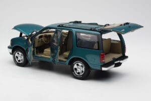 Ford Expedition XLT Verde Metalizado UT Models 1:18 22717 Metal - imagem 5 de 8