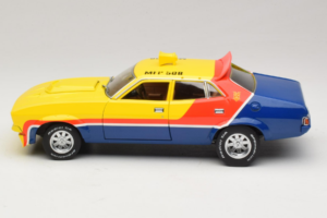Ford Falcon XB Interceptor Mad Max GreenLight 1:18 DDA012 Metal - imagem 4 de 8