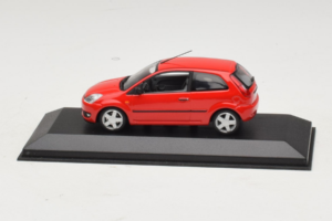 Ford Fiesta Mk5 2-Door Vermelho Minichamps 1:43 FIESTA004 Metal