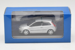 Ford Fiesta Mk5 2-Door Prata Minichamps 1:43 FIESTA003 Metal - imagem 4 de 4