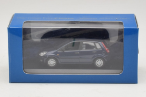 Ford Fiesta Mk5 4-Door Azul Escuro Minichamps 1:43 FIESTA001 Metal - imagem 4 de 4