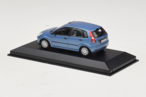 Ford Fiesta Mk5 4-Door Azul Claro Minichamps 1:43 FIESTA002 Metal - imagem 3 de 4