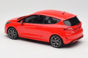 Ford Fiesta Mk8 ST Vermelho DNA 1:18 DNA000093 Resina - imagem 5 de 6
