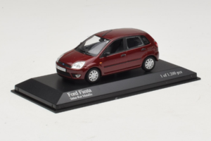 Ford Fiesta Mk5 Vermelho Metalizado Minichamps 1:43 400081101 Metal - imagem 2 de 4