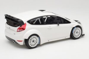 Ford Fiesta RS WRC Street Mk7 Branco Minichamps 1:18 151110890 Metal - imagem 2 de 6