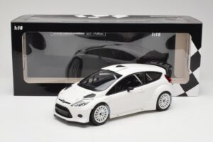 Ford Fiesta RS WRC Street Mk7 Branco Minichamps 1:18 151110890 Metal - imagem 6 de 6