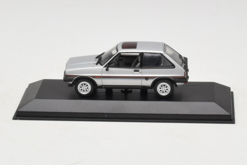 Ford Fiesta XR2 Prateado Minichamps 1:43 400085160 Metal