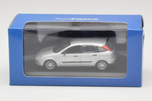Ford Focus Mk1 Prateado Minichamps 1:43 FOCUS006 Metal - imagem 4 de 4