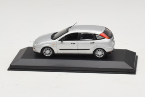 Ford Focus Mk1 Prateado Minichamps 1:43 FOCUS006 Metal