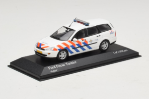 Ford Focus Turnier Politie Minichamps 1:43 430087092 Metal - imagem 2 de 4
