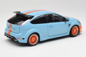 Ford Focus RS LM Classic Edition Gulf 1968 Ford GT40 Tribute Minichamps 1:18 100080068 Metal - imagem 3 de 8