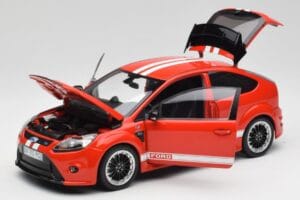 Ford Focus RS LM Classic Edition Race Red 1967 Ford Mk IV Tribute Minichamps 1:18 100080067 Metal - imagem 2 de 8