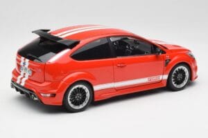 Ford Focus RS LM Classic Edition Race Red 1967 Ford Mk IV Tribute Minichamps 1:18 100080067 Metal - imagem 3 de 8