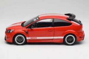 Ford Focus RS LM Classic Edition Race Red 1967 Ford Mk IV Tribute Minichamps 1:18 100080067 Metal - imagem 4 de 8