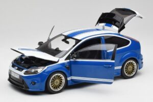 Ford Focus RS Mk2 LM Classic Azul Capri RS2600 Tribute Minichamps 1:18 100080072 Metal - imagem 2 de 8