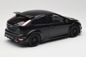 Ford Focus RS Mk2 Matte Black Minichamps 1:18 100080000 Metal - imagem 3 de 8