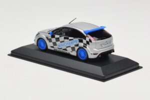 Ford Focus RS Mk2 Promo Blue Wheels Minichamps 1:43 FORD002 Metal - imagem 3 de 4