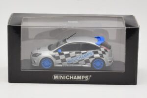 Ford Focus RS Mk2 Promo Blue Wheels Minichamps 1:43 FORD002 Metal - imagem 4 de 4