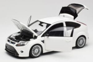 Ford Focus RS Mk2 Branco Minichamps 1:18 100080002 Metal - imagem 2 de 8