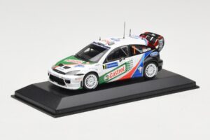 Ford Focus RS WRC #7 M. Martin / M. Park Winner Rally Catalunya 2004 Minichamps 1:43 400048497 Metal - imagem 2 de 4