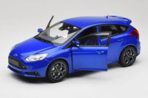 Ford Focus ST Mk2 Blue Metallic Minichamps 1:18 110082001 Metal - imagem 2 de 8