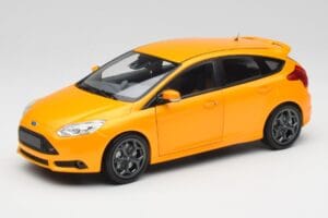 Ford Focus ST Mk2 Tangerine Scream Minichamps 1:18 110082005 Metal