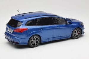 Ford Focus ST Turnier Mk3 Azul MCG 1:18 MCG18465 Metal - imagem 2 de 6
