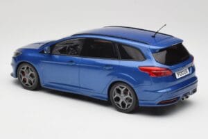 Ford Focus ST Turnier Mk3 Azul MCG 1:18 MCG18465 Metal - imagem 5 de 6