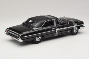 Ford Galaxie 500 Men in Black 3 Movie GreenLight 1:18 15301 Metal - imagem 2 de 6