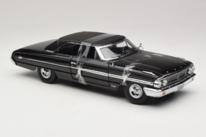 Ford Galaxie 500 Men in Black 3 Movie GreenLight 1:18 15301 Metal - imagem 4 de 6
