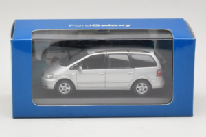Ford Galaxy Mk2 Prata Minichamps 1:43 GALAXY001 Metal - imagem 4 de 4