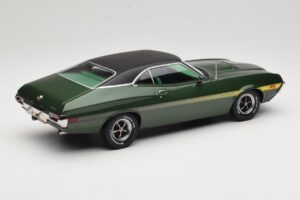 Ford Gran Torino Sport Verde IXO 1:18 18CMC185 Metal - imagem 2 de 6