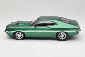 Ford Gran Torino Sport Green Metallic IXO 1:18 18CMC264 Metal - imagem 3 de 6